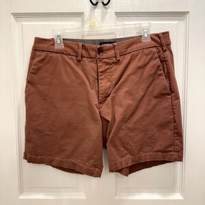 Men’s 32 Waist Express Rust Red 6” Hyper Stretch Chino Shorts